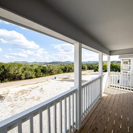 Lakeshore Retreat Canyon Lake Exterior photo