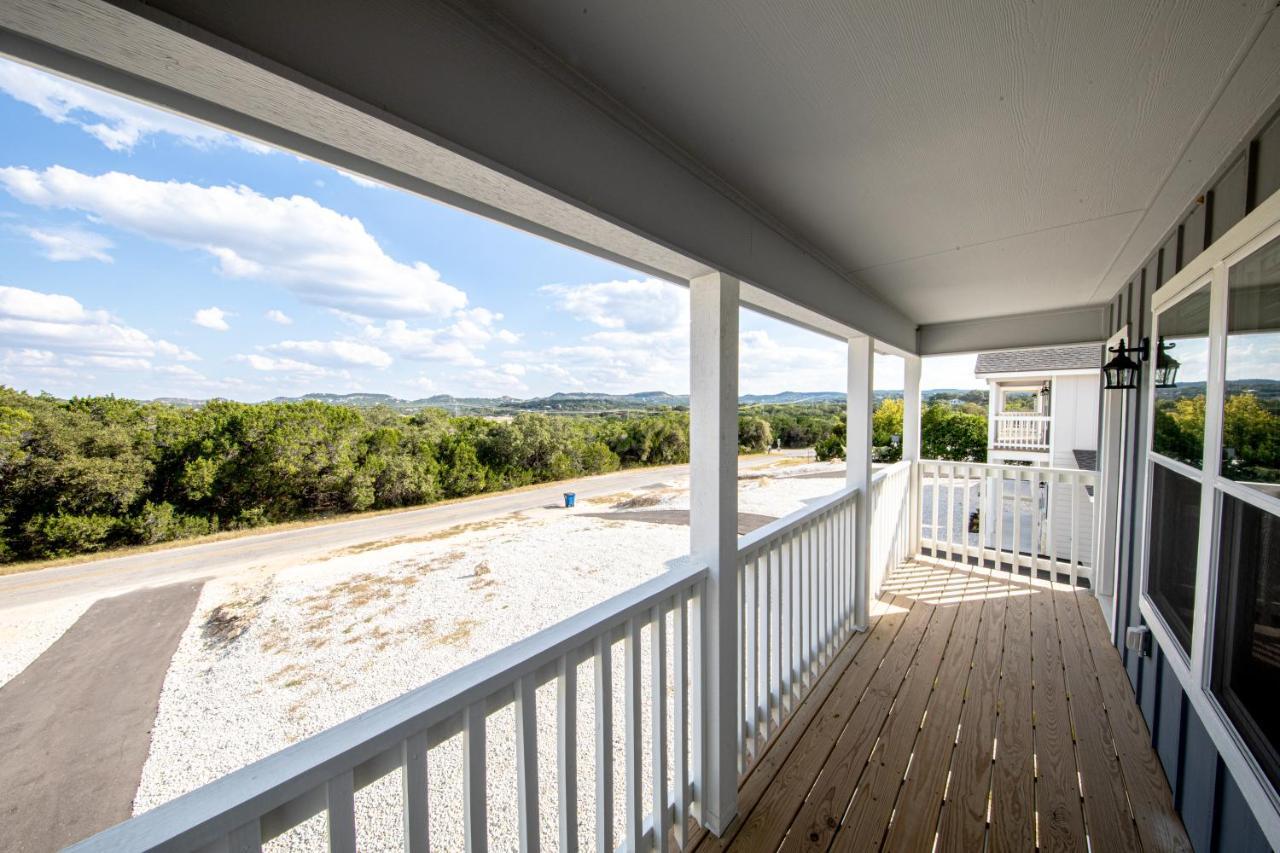 Lakeshore Retreat Canyon Lake Exterior photo